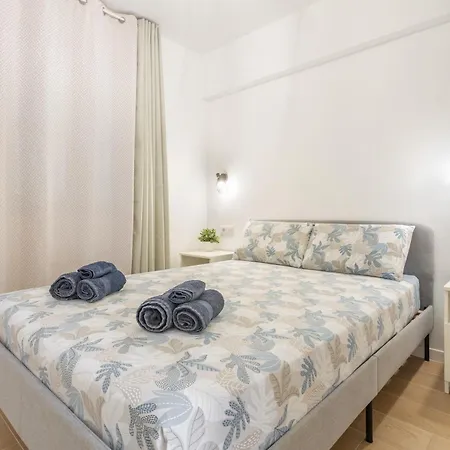 Playa De Americas - Oceanfront Holiday home *